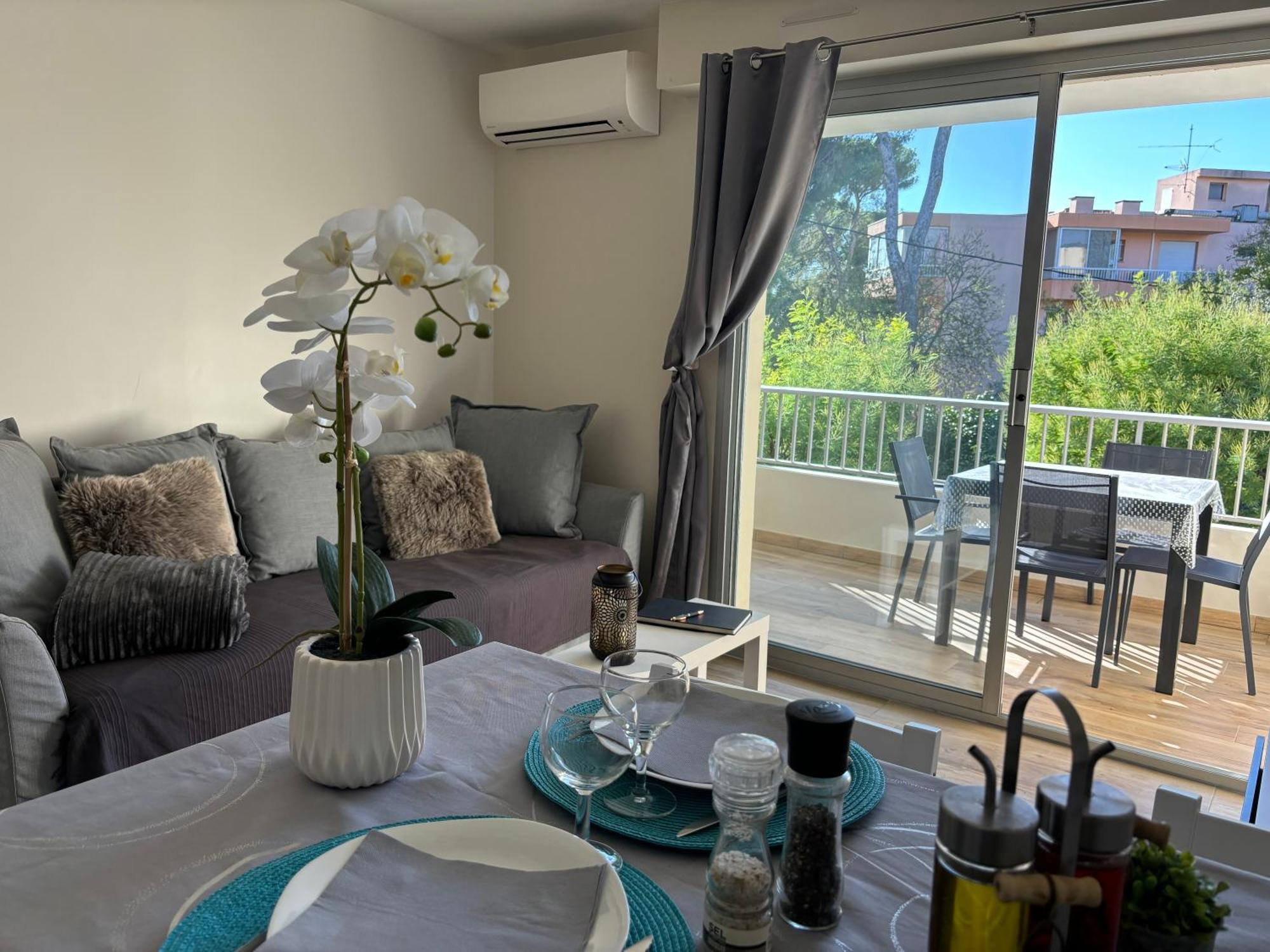 Proche Centre Sanary Studio Climatise 4 Personnes Exterior photo